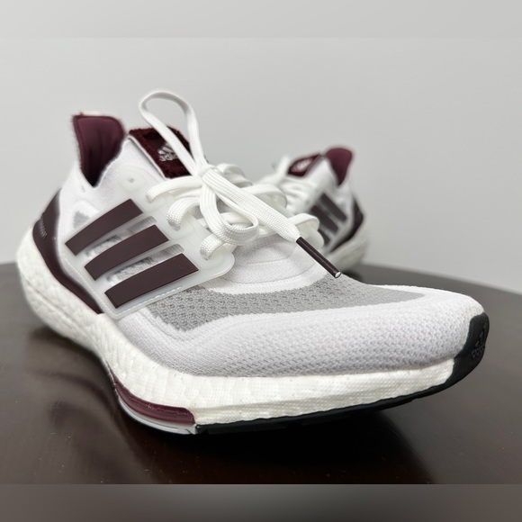 Adidas Ultraboost 2021 Mississippi State Bulldogs NCAA - Picture 7 of 9